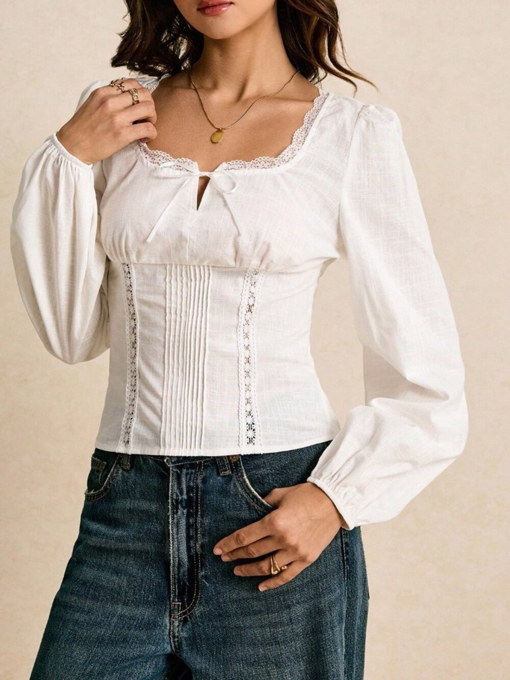 White Casual Women's Contrast Lace Bow Decor Pleated Design Elegant Blouse - Picture 4 of 7